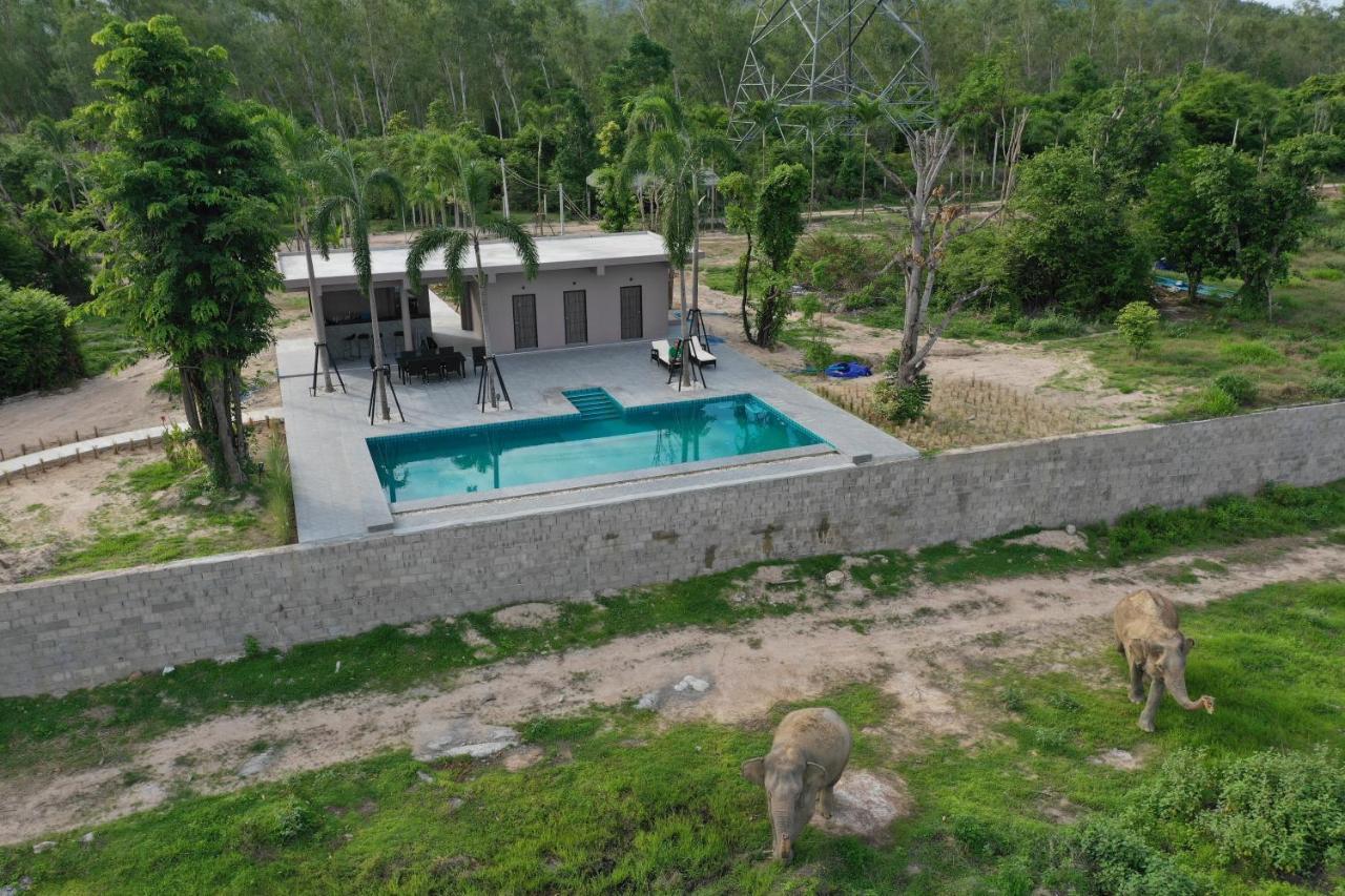 I Love Phants Lodge Ban Huai Thawai Ngoại thất bức ảnh