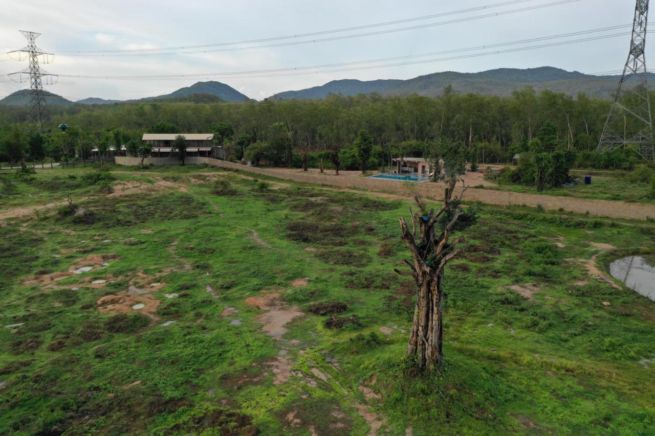 I Love Phants Lodge Ban Huai Thawai Ngoại thất bức ảnh
