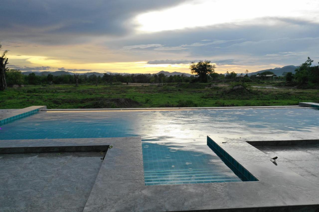 I Love Phants Lodge Ban Huai Thawai Ngoại thất bức ảnh